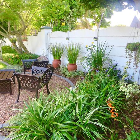 Whistlewood Guesthouse Walmer, Port Eizabeth 포트엘리자베스 외부 사진